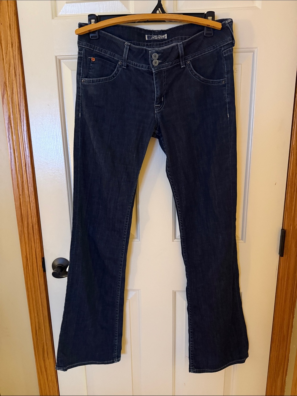 Hudson Jeans women’s flared leg in dark Blue